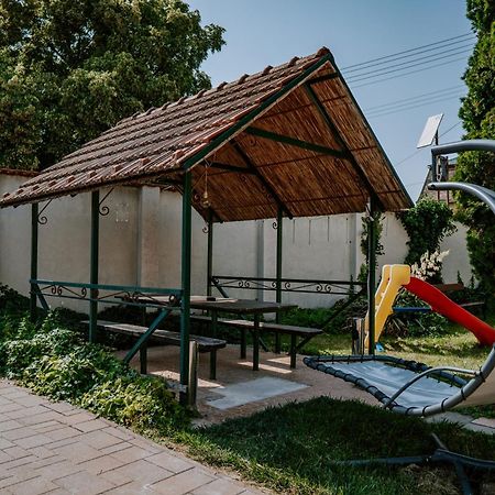 Hotel Aranyhid Vendeghaz Makó Zewnętrze zdjęcie