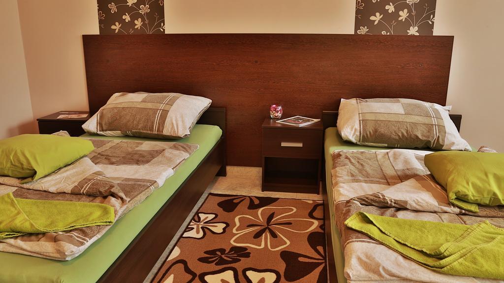 Hotel Aranyhid Vendeghaz Makó Pokój zdjęcie